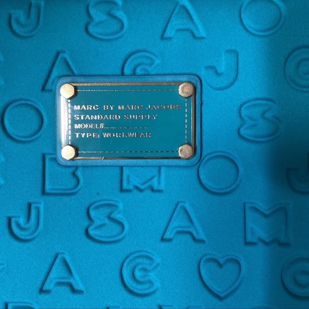 NIB Marc Jacobs Tablet Case - Picture 5 of 9